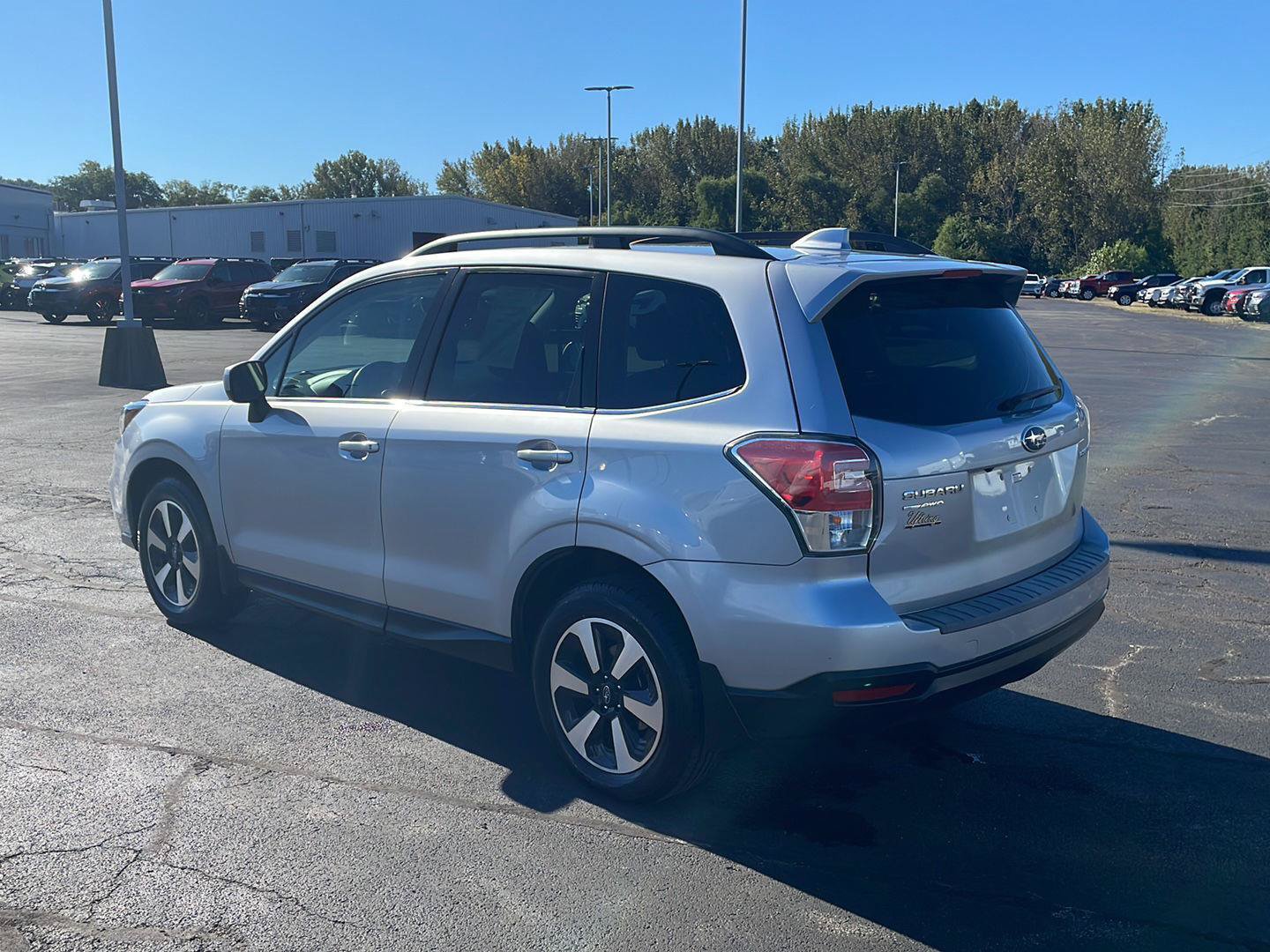 Used 2018 Subaru Forester 2.5i Limited w/ Popular Package #2 AWD/4WD image 3