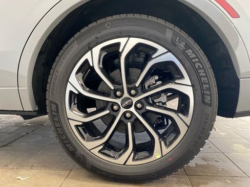 Used 2026 Lincoln Nautilus Reserve image 24