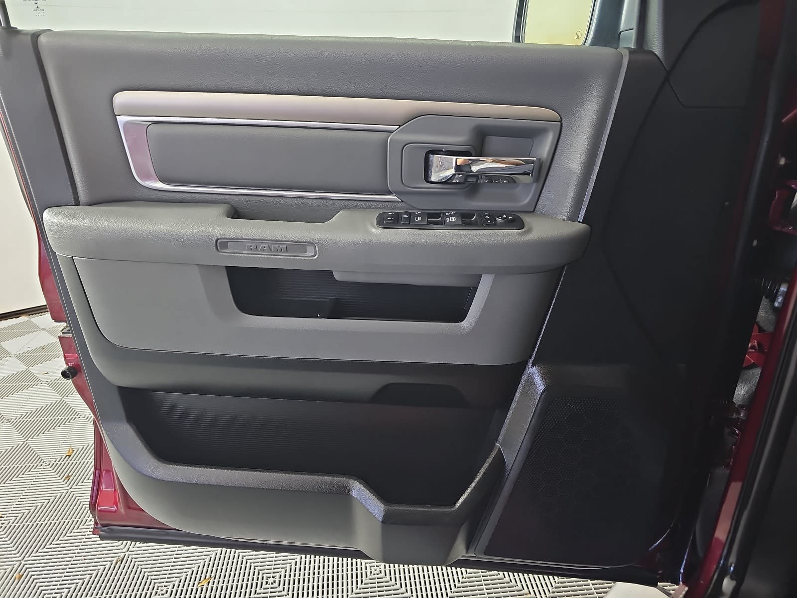 Used 2017 RAM 1500 Big Horn RWD image 25