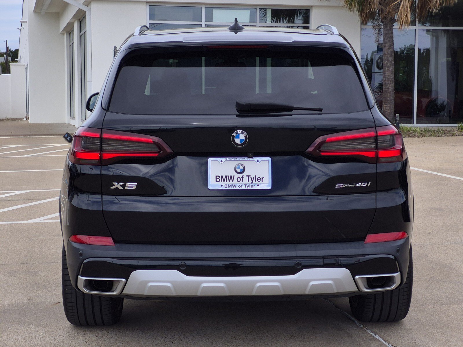 Certified 2023 BMW X5 sDrive40i w/ Premium Package RWD image 5