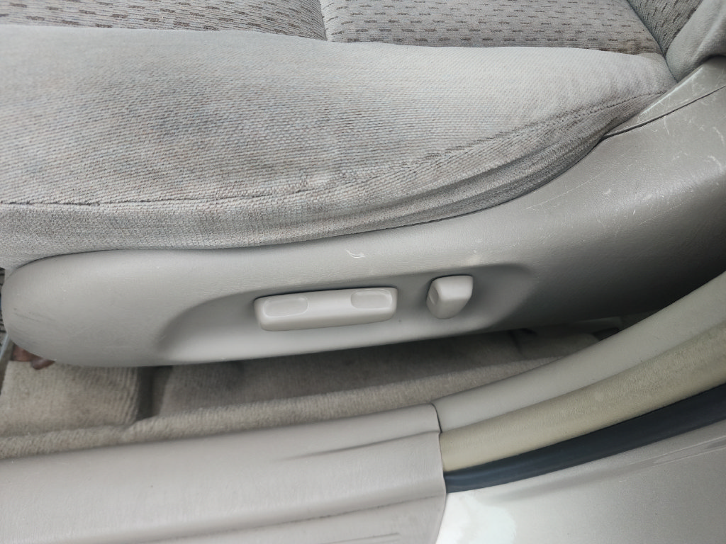 Used 2003 Toyota Camry LE FWD image 26