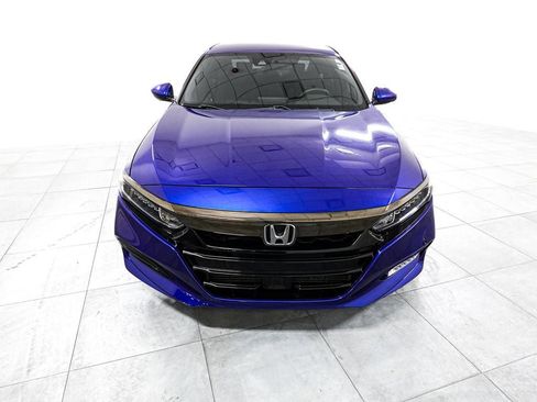 Used 2018 Honda Accord Sport image 2