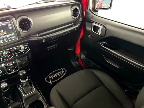 Used 2022 Jeep Wrangler Unlimited Sport AWD/4WD image 28