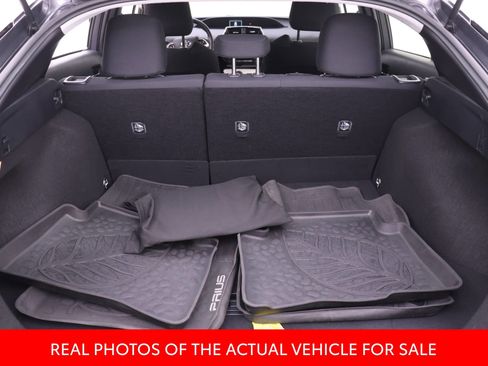 Certified 2018 Toyota Prius Three FWD image 12