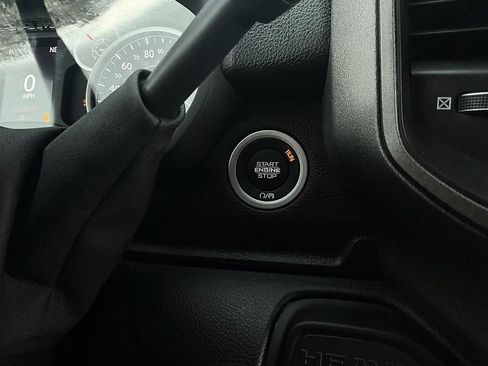 New 2026 RAM 2500 Tradesman AWD/4WD image 17