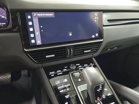 Used 2023 Porsche Cayenne AWD/4WD image 5