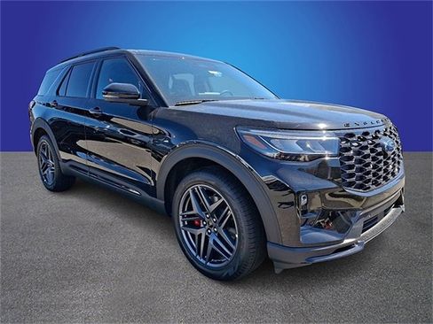New 2025 Ford Explorer ST image 2