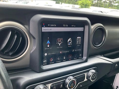 Used 2018 Jeep Wrangler Unlimited Sport S AWD/4WD image 35