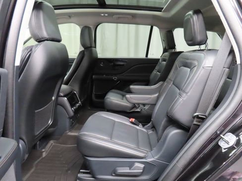 Used 2025 Lincoln Aviator Reserve w/ Jet Appearance Package image 14