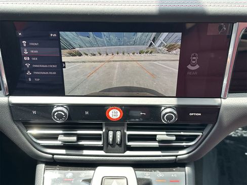 New 2025 Porsche Macan image 22