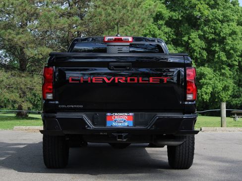 Used 2025 Chevrolet Colorado Z71 AWD/4WD image 7