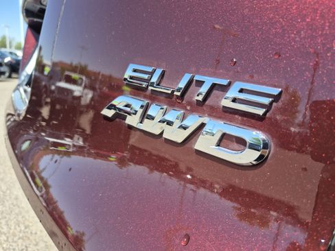 Used 2021 Honda Pilot Elite image 23