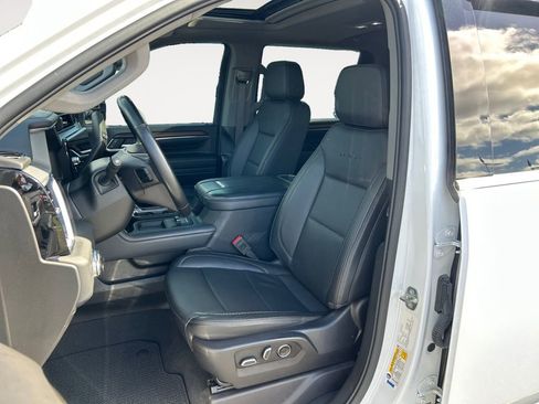 Used 2024 GMC Sierra 3500 Denali w/ Denali Reserve Package AWD/4WD image 16