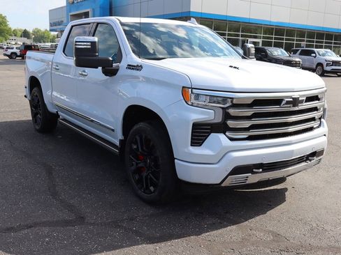 New 2026 Chevrolet Silverado 1500 High Country w/ Technology Package AWD/4WD image 2