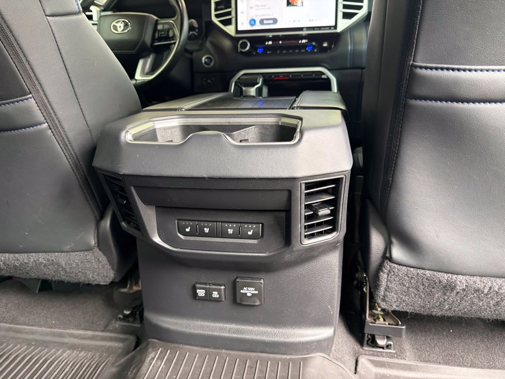 Used 2022 Toyota Tundra Platinum AWD/4WD image 31