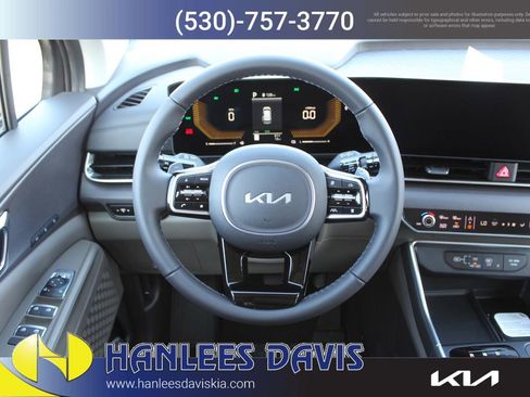 New 2026 Kia Carnival EX image 19