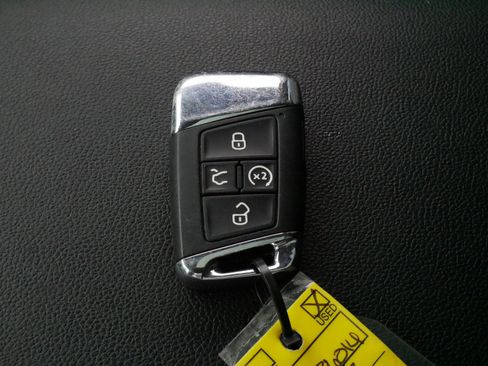 Certified 2023 Volkswagen Atlas SE AWD/4WD image 32