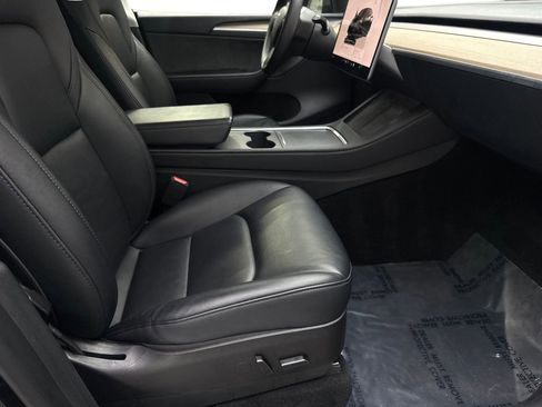 Used 2023 Tesla Model Y Long Range AWD/4WD image 44