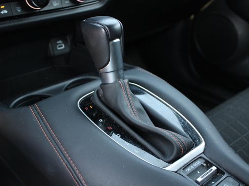 Used 2025 Honda HR-V Sport image 13