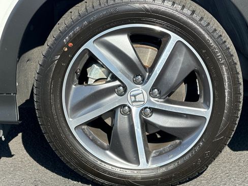 Used 2021 Honda HR-V EX-L image 11