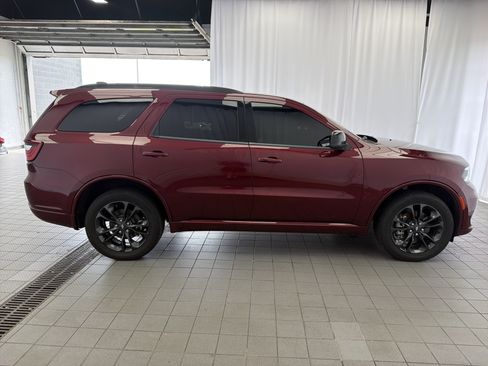 Used 2024 Dodge Durango GT w/ Blacktop Package AWD/4WD image 4