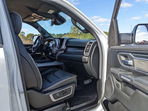 Used 2023 RAM 1500 Laramie image 43