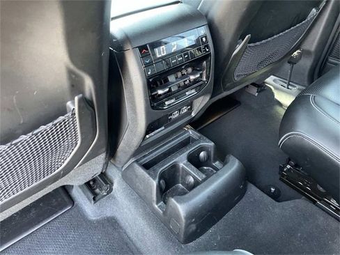 Used 2023 Jeep Grand Cherokee L Overland image 12