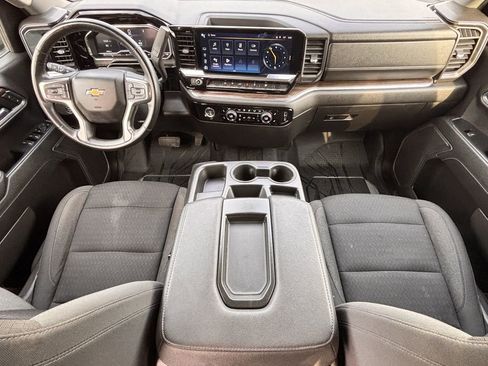 Used 2023 Chevrolet Silverado 1500 LT w/ Protection Package AWD/4WD image 9