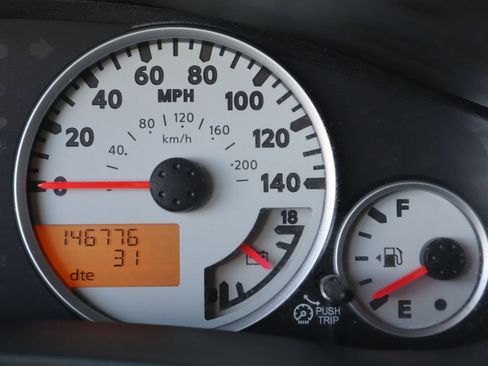 Used 2012 Nissan Frontier PRO-4X AWD/4WD image 44