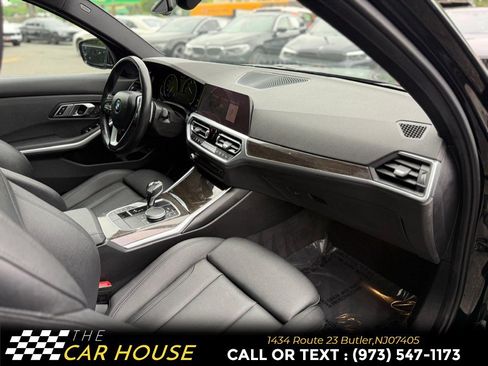 Used 2020 BMW 330i xDrive Sedan w/ Driving Assistance Package AWD/4WD image 21