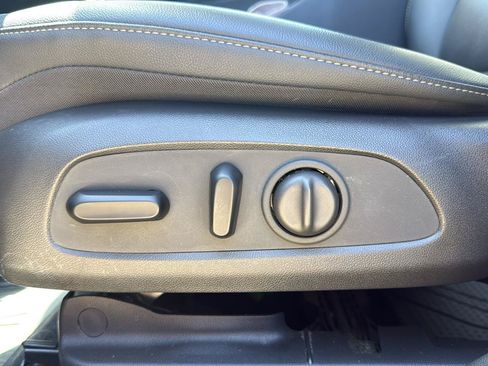 Used 2024 Chevrolet Trax ACTIV w/ Sunroof Package FWD image 12