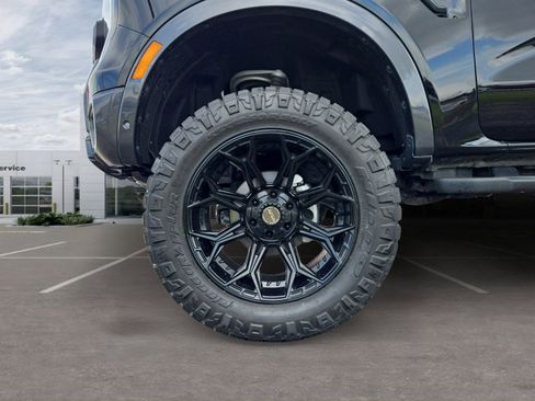 Used 2024 Ford Ranger Lariat w/ FX4 Off-Road Package AWD/4WD image 10