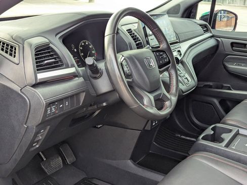 Used 2025 Honda Odyssey Sport-L image 13