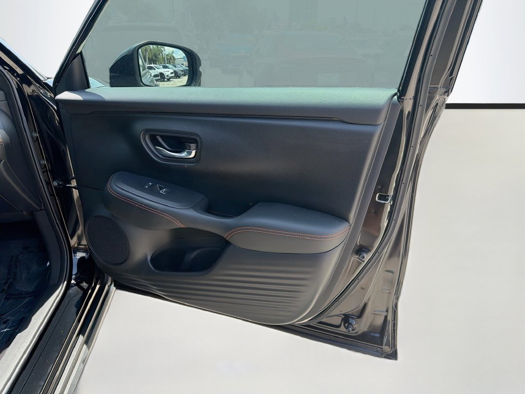Certified 2023 Honda HR-V Sport image 32