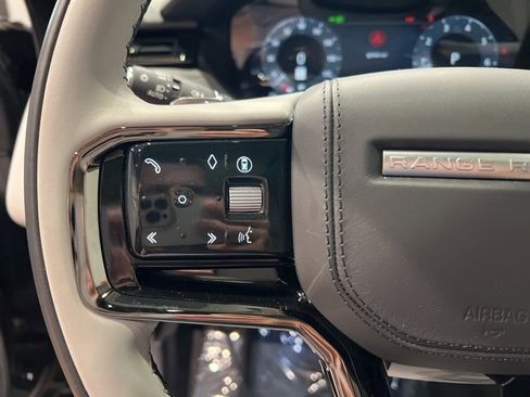 Used 2025 Land Rover Range Rover Velar S image 33