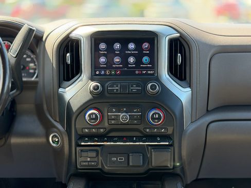 Used 2022 Chevrolet Silverado 1500 LTZ w/ LTZ Premium Package AWD/4WD image 11