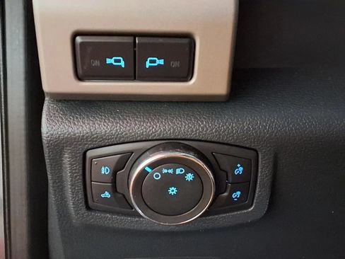 Used 2022 Ford F450 Lariat AWD/4WD image 17