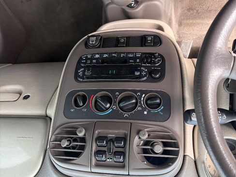 Used 2002 Chrysler PT Cruiser Touring FWD image 16