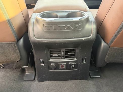 Used 2021 Nissan Titan Platinum Reserve w/ Moonroof Package image 35