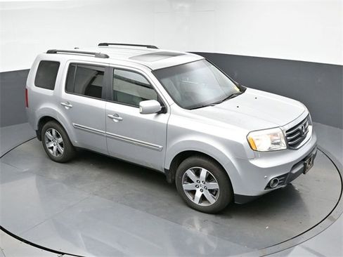 Used 2014 Honda Pilot Touring image 17