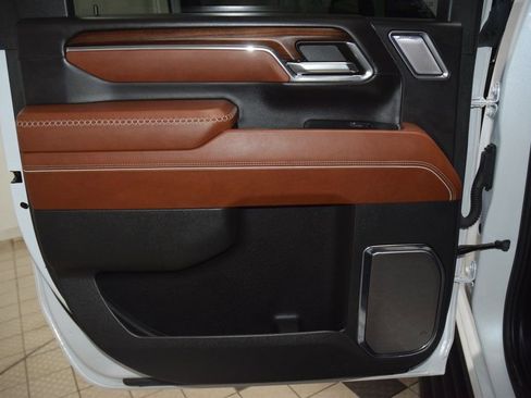 Used 2024 GMC Sierra 2500 Denali Ultimate image 50