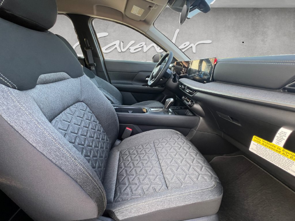 New 2027 Nissan Kicks SV FWD image 25