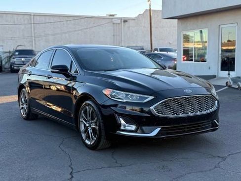 Used 2020 Ford Fusion Titanium image 2