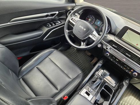 Used 2022 Kia Telluride S FWD image 16