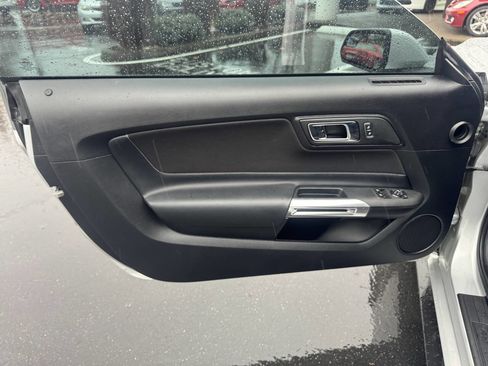 Used 2017 Ford Mustang GT w/ GT Performance Package image 5