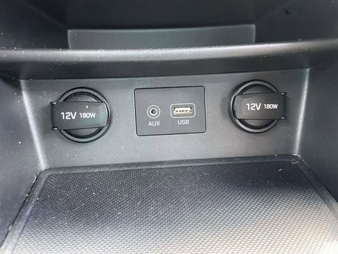 Used 2018 Hyundai Kona SEL FWD image 28