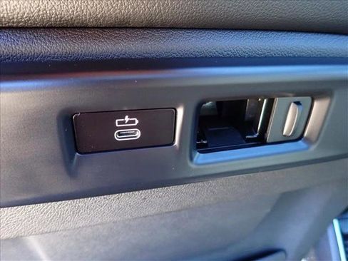 Used 2019 BMW X5 xDrive40i w/ Off-Road Package image 9