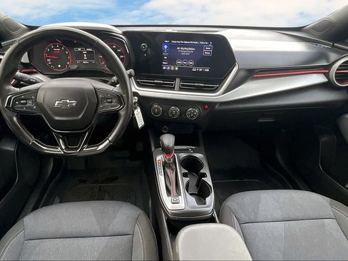 Used 2024 Chevrolet Trax RS image 7