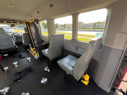 Used 2017 Ford Transit 350 XL RWD image 39
