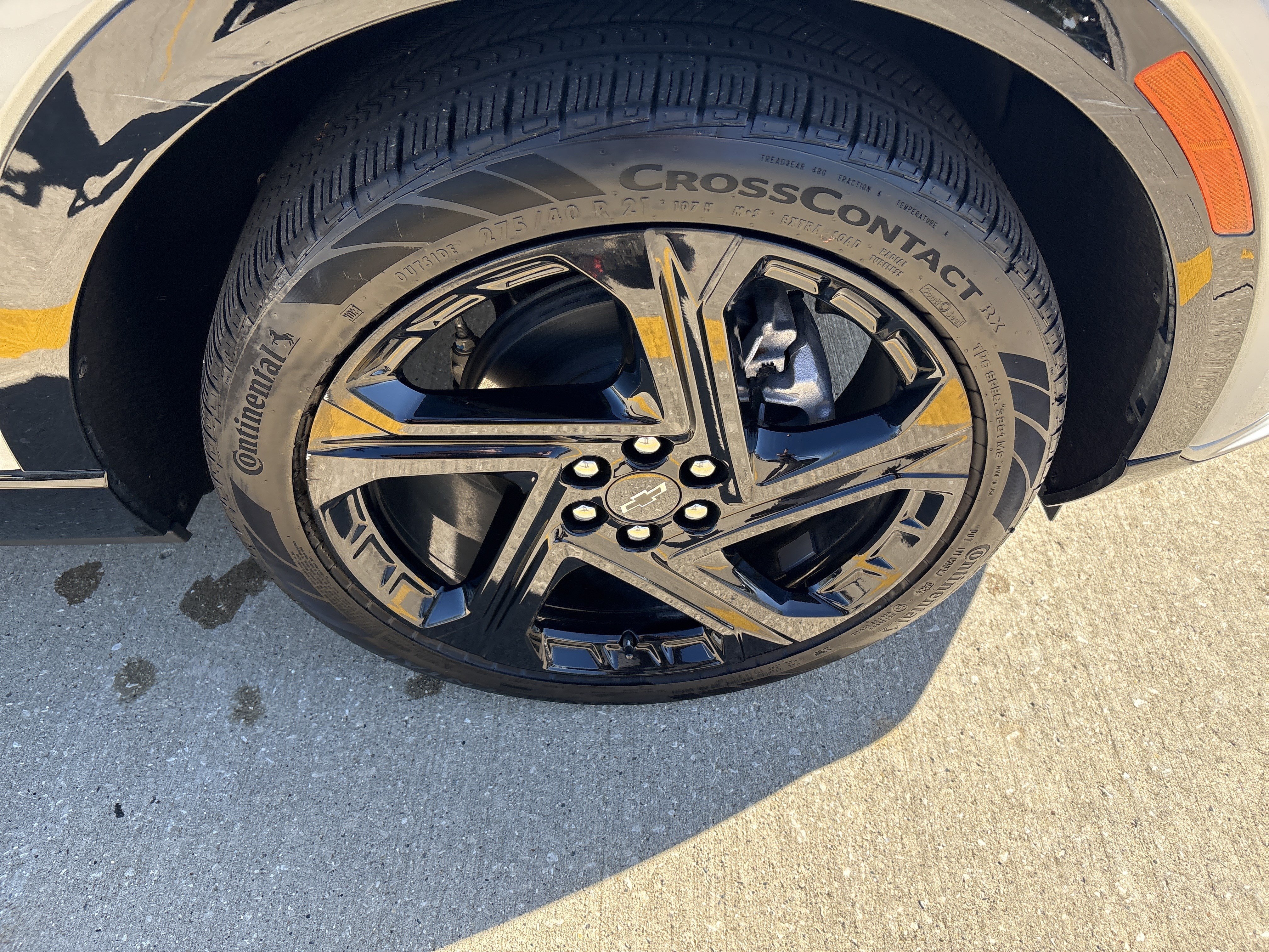Used 2024 Chevrolet Equinox EV RS FWD image 9